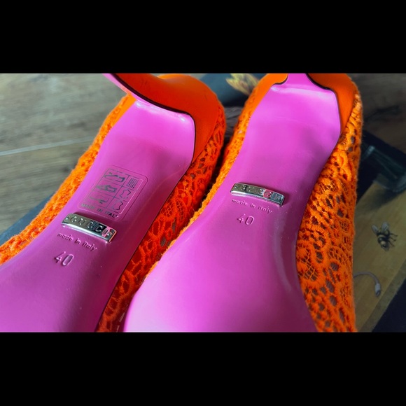 GUCCI-AUTHENTIC (NWT) Orange Lace & Crystal Buckle  Mary-Jane Heels! - Picture 11 of 16